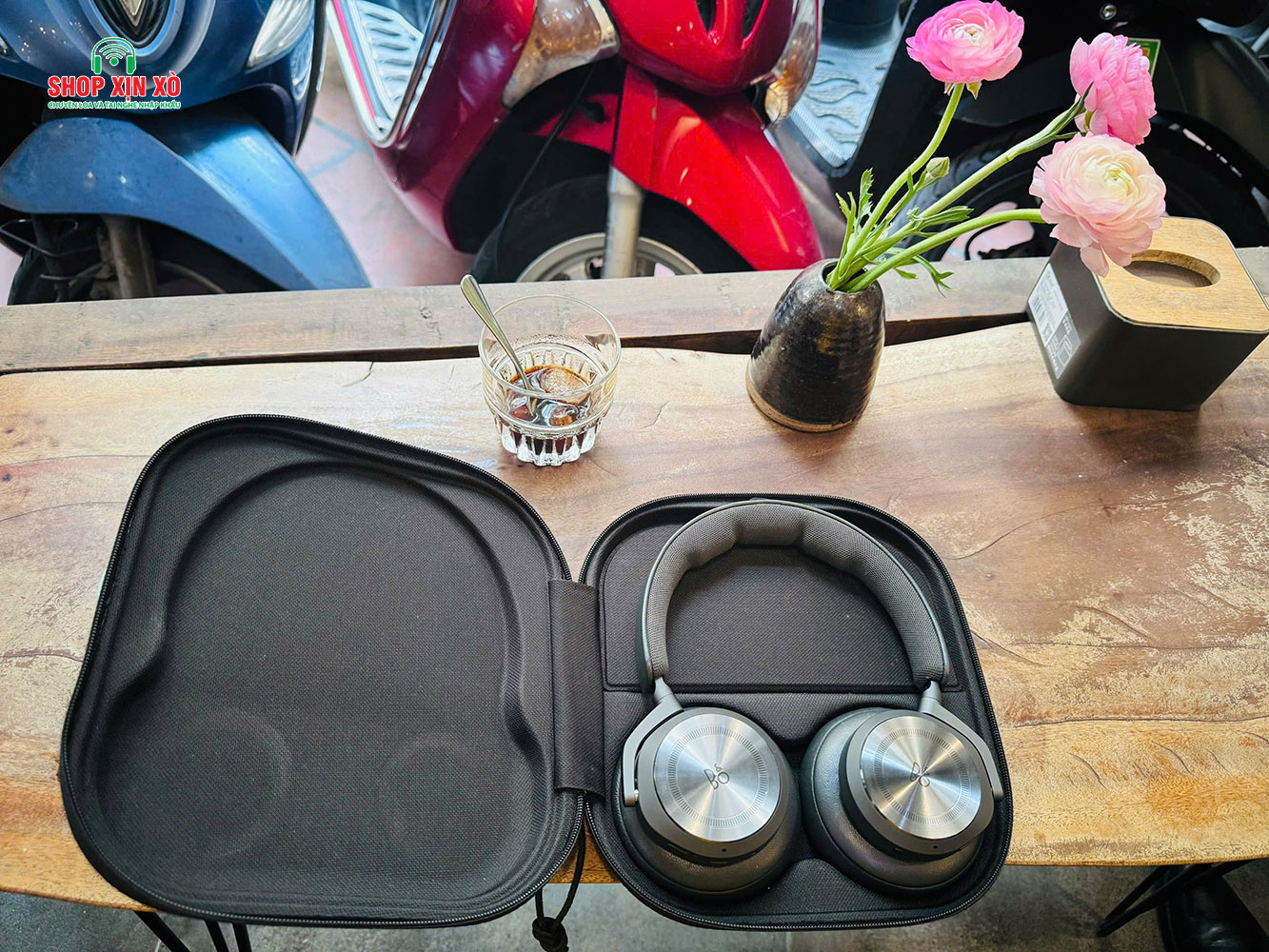 B&O-BeoPlay-HX-d